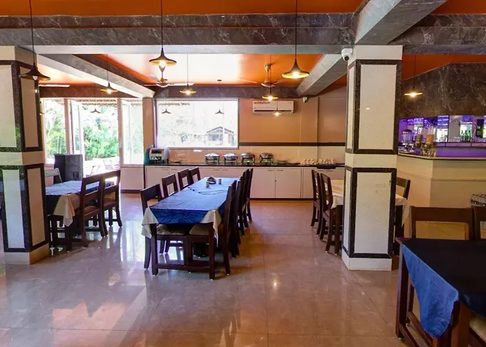 Golden Sands Resort, Morjim