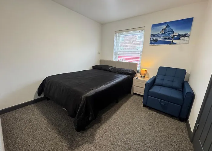 Gate Lodge - Private En-Suite Rooms, Kings Lynn, Central Location
