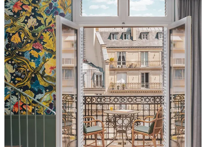 Miss Fuller Hotel Paris