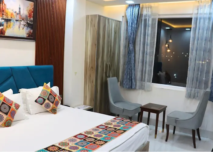 Skymax Hotel New Delhi