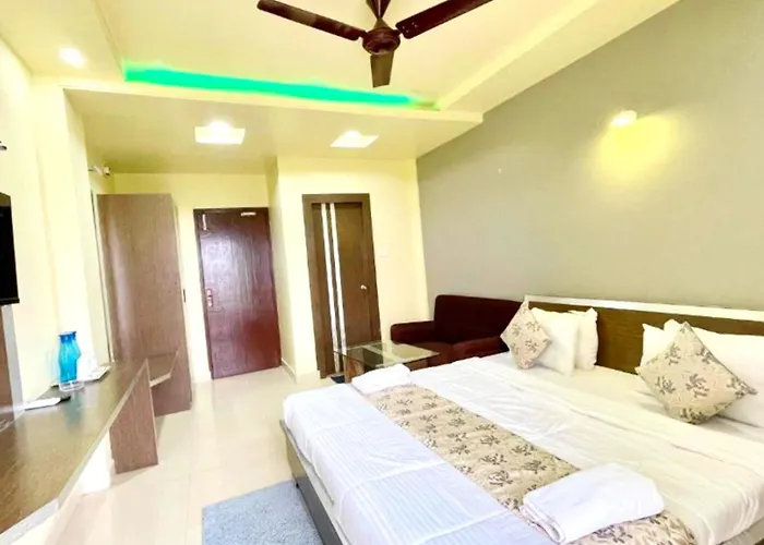 Near Lh Beach Hotel G R Inn ! Puri, Fully Air Conditioned Rooms And Wifi & Restaurant And Parking,Upi And Card Payment Accepted,Best Hotel In Puri