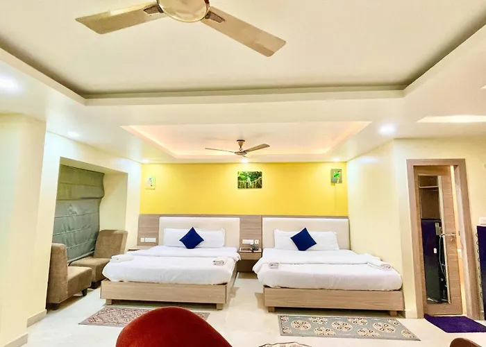 Near Sea Beach Hotel R-B-I ! Puri, Fully Air Conditioned Rooms With Lift And Wifi And Parking ,Upi Payment Accepted ,Newly Constructded ,Prime Location In Hotel