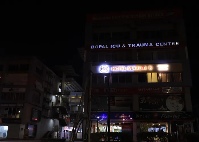 Hotel Maruti R Ahmedabad