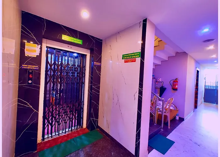 Puri Hotel P A R K - V I E W Near Sea Beach - Spacious And Decorated Room - Best Hotel In Puri