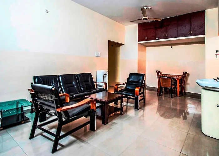 Fabhotel Aditya Yatri Nivas - Nr Tirupati Railway Station