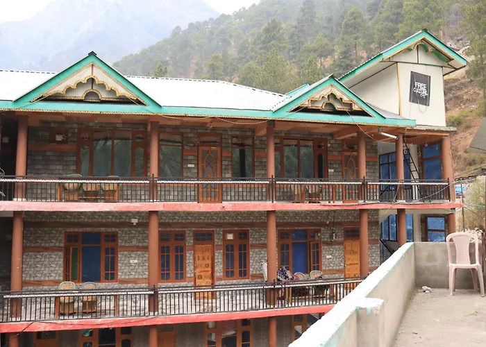 Chalo Chhalal Hotel & Cafe Kasol