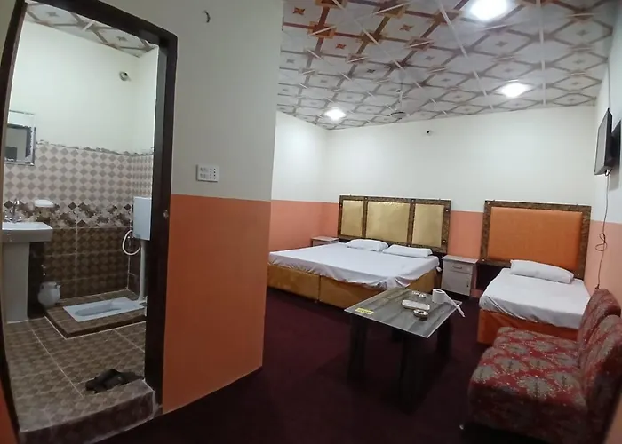 New Pak Royal Hotel Lahore