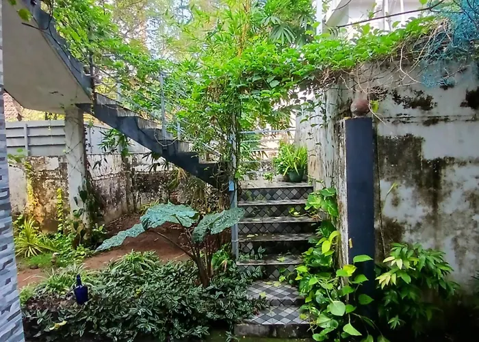 Garden Of Dreams Home Stay Kochi