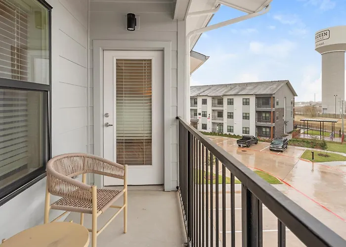 Seguin Downtown Entertainment District Apartments By Barsala