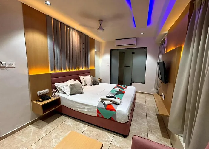 Hotel Cozzy Palace Surat