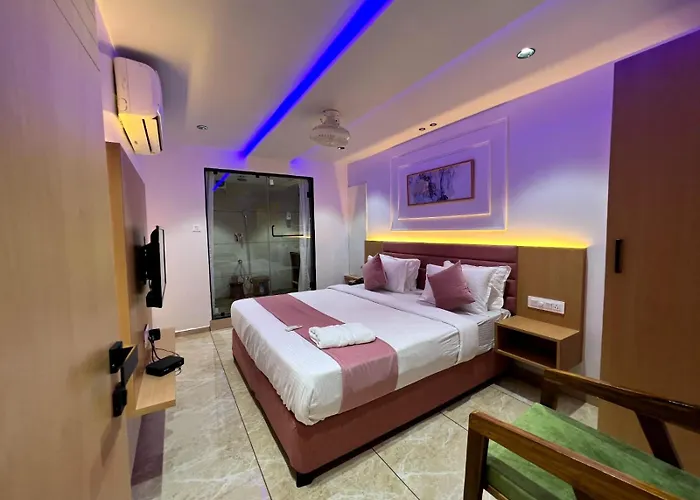 Hotel Cozzy Palace Surat