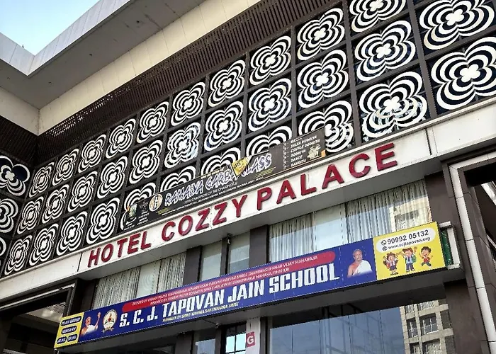Hotel Cozzy Palace Surat