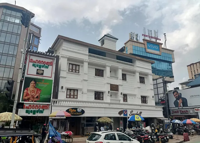 Hotel Seashell - Marine Drive Kochi