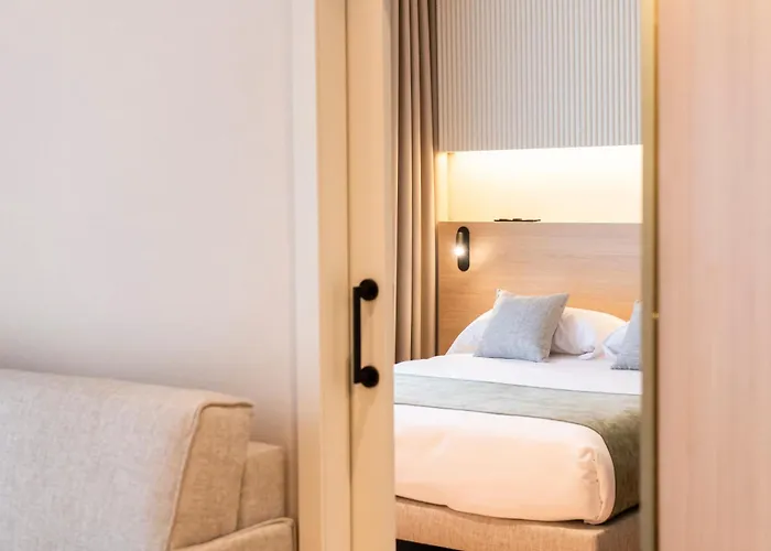 Aparthotel Atenea Calabria Barselona