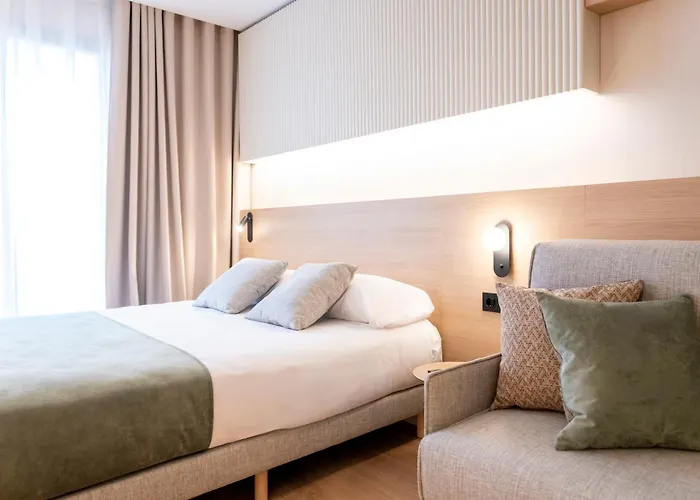 Aparthotel Atenea Calabria Barselona