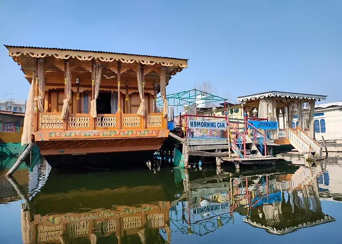Houseboat New Jahangir And Morning Car Srinagar 