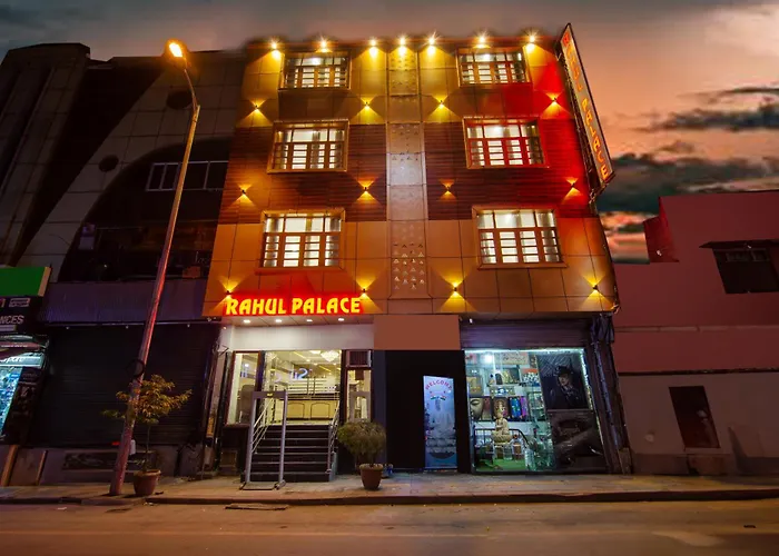 Rahul Palace By Golden Tree New Delhi
