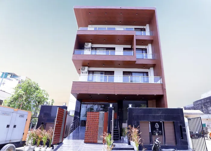 The Royal Villa - Noida Sector 70