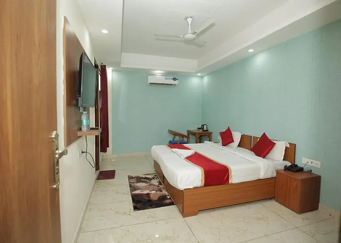 Hotel The Anvi Residency Sector 122 Noida