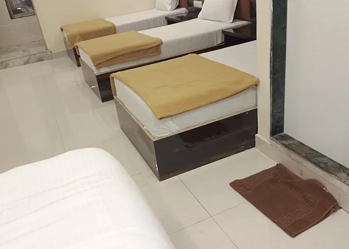 Hotel Deluxe Mumbai