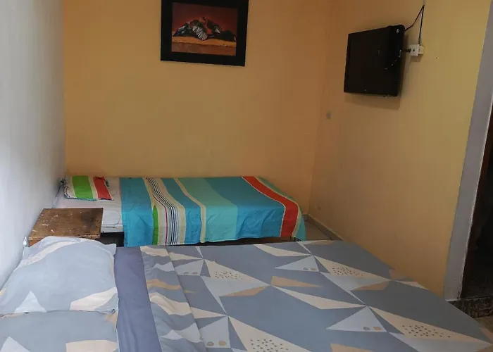 Hostal Delfin Manta