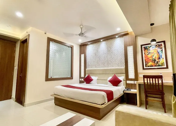 A Luxury Hotel K-U-B-E-R P-A-L-A-C-E - Fully Air Conditioned Hotel At Prime Location - Near Sea Beach And Temple - Hygiene & Spacious Room - With Wifi- Lift And Parking Facilities - Best Hotel In Puri