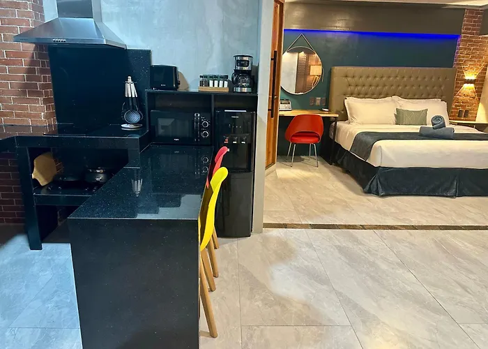 Blue Tulip - Rooms With Jacuzzi Lapu-Lapu City