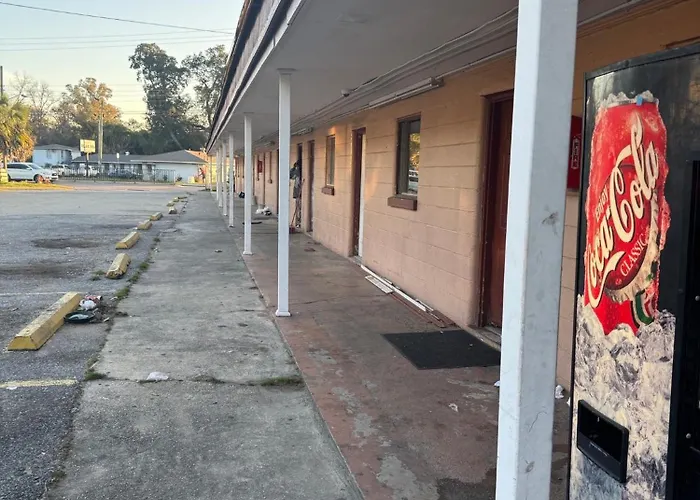 Royal Arms Motel Pensacola