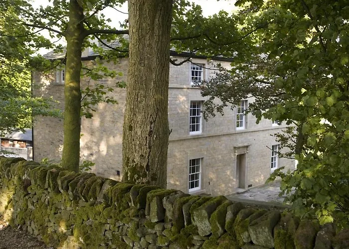 Rushop Hall Castleton 