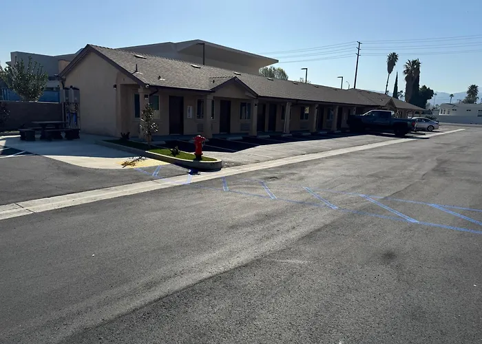 Dutch Motel Loma Linda