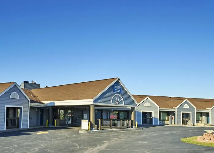 Travelodge By Wyndham Appleton