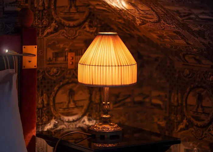 Maison Athenee Paris