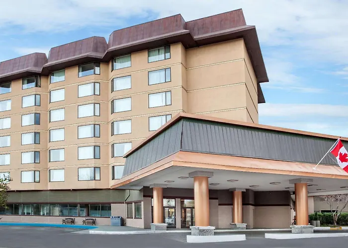 Baymont By Wyndham Red Deer Hotel