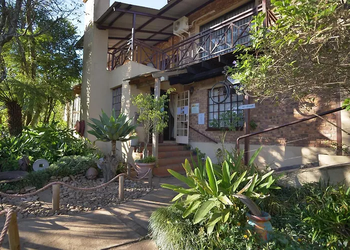 Autumn Breeze Manor Guest House Graskop