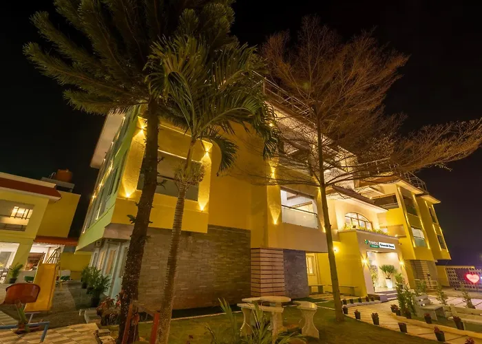 Treebo Premium Emerald Dove With Swimming Pool Yelagiri