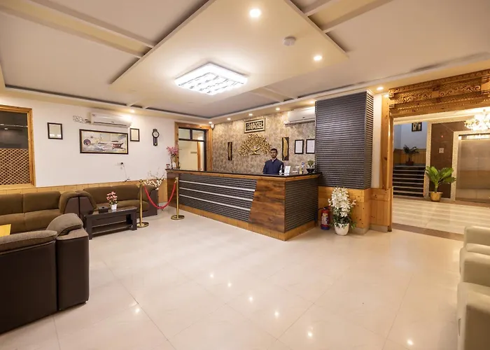 Hotel Chhutuk Heights Kargil