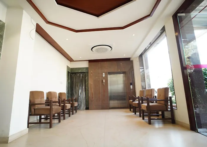 Hotel City Grand Varanasi
