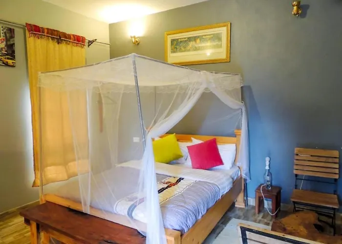 Mondi Lodge Kisoro