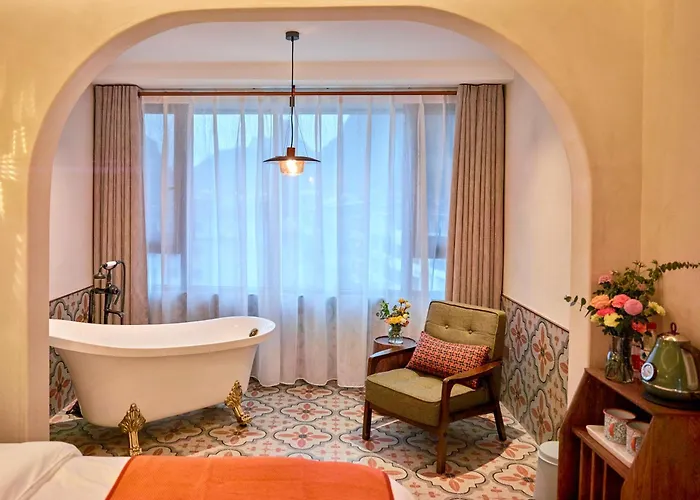 Yangshuo Lisa Boutique Hotel