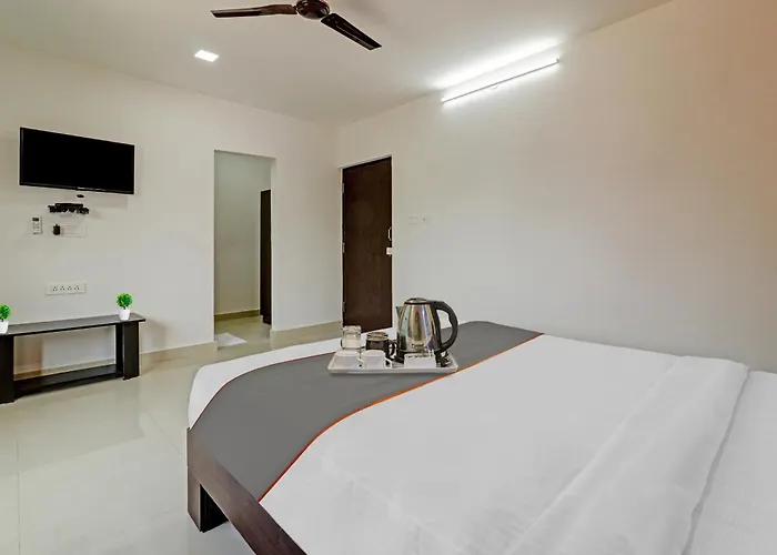 Super Capital O Blooms Stay Inn Near Snow City Bangalore