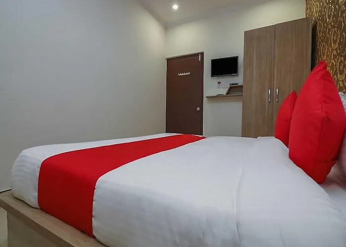Hotel O Palm Town Jaipur
