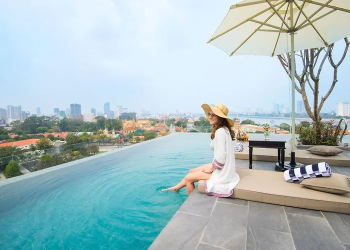Glow Park Hotel Grand Royal Palace Phnom Penh