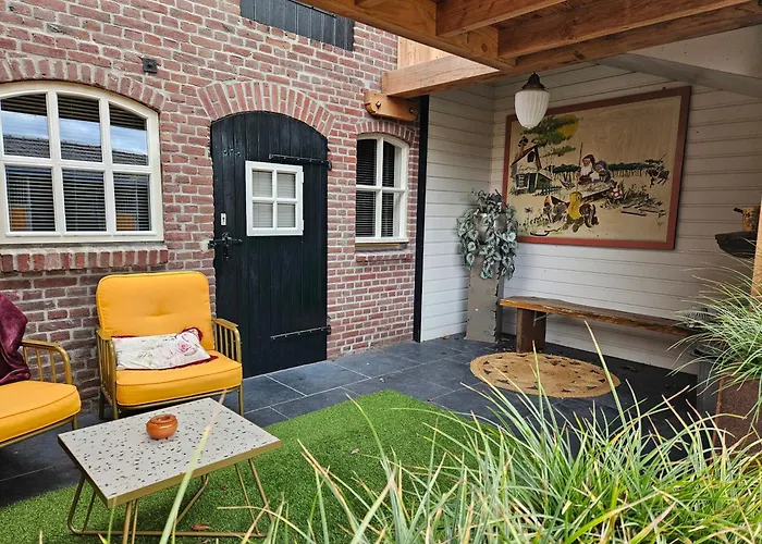 Bed en Box 3610 Bed and Breakfast Oirschot
