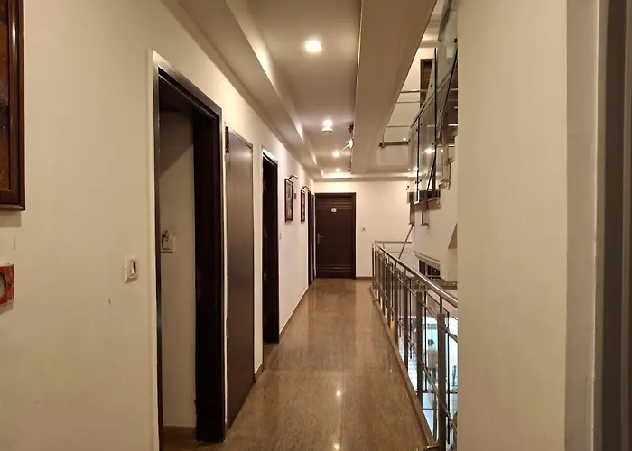 Delhi - Hotel City Height - Delhi Ncr Id Not Accepted New Delhi