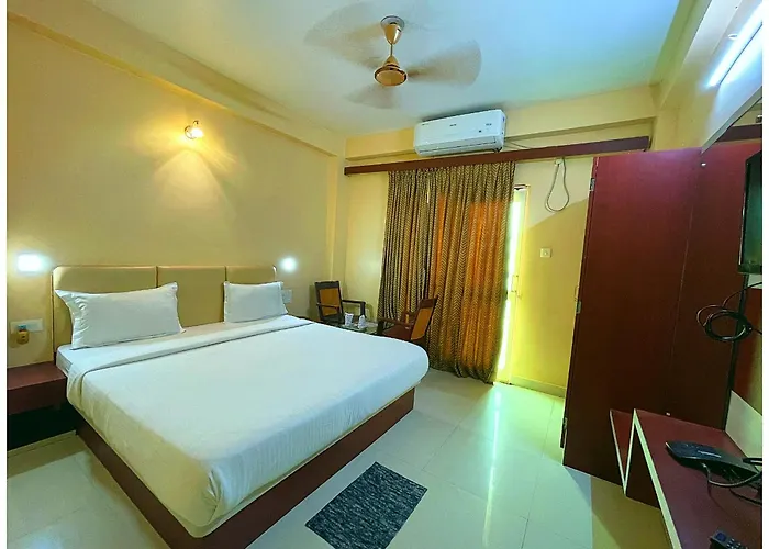 Premium Haridwar Hotel H-E-A-V-E-N - P-A-L-A-C-E Near Temple And Railway Station - Parking- Free Wi-Fi- With Lift - Hygiene & Spacious Room - Best Hotel In Haridwar