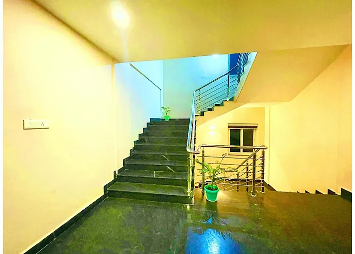 Premium Haridwar Hotel H-E-A-V-E-N - P-A-L-A-C-E Near Temple And Railway Station - Parking- Free Wi-Fi- With Lift - Hygiene & Spacious Room - Best Hotel In Haridwar