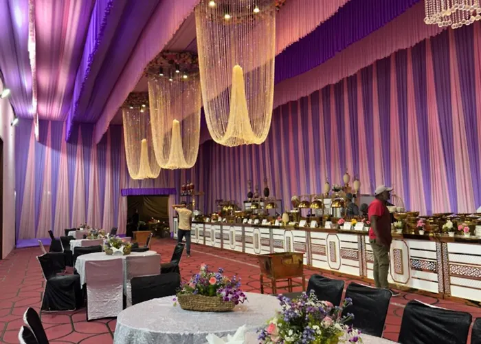 Hotel Shagun Farm Raipur 