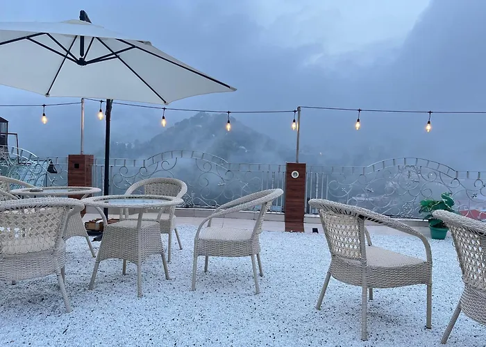 Hotel Mussoorie International