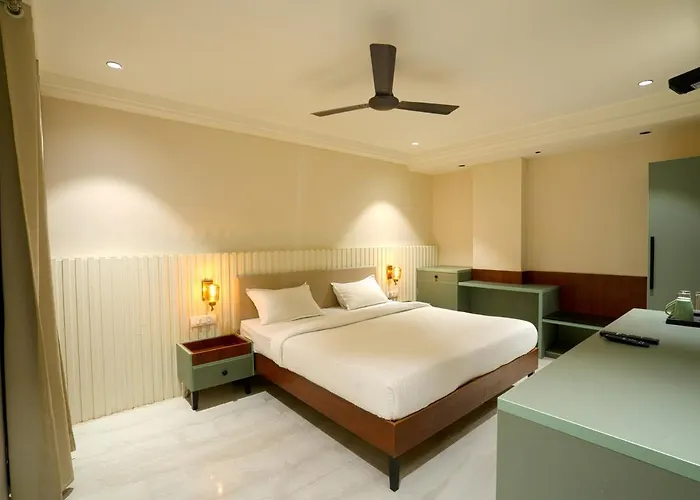 Hotel Square 36 Kota 