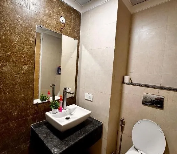 Gaur City Centre Ghaziabad